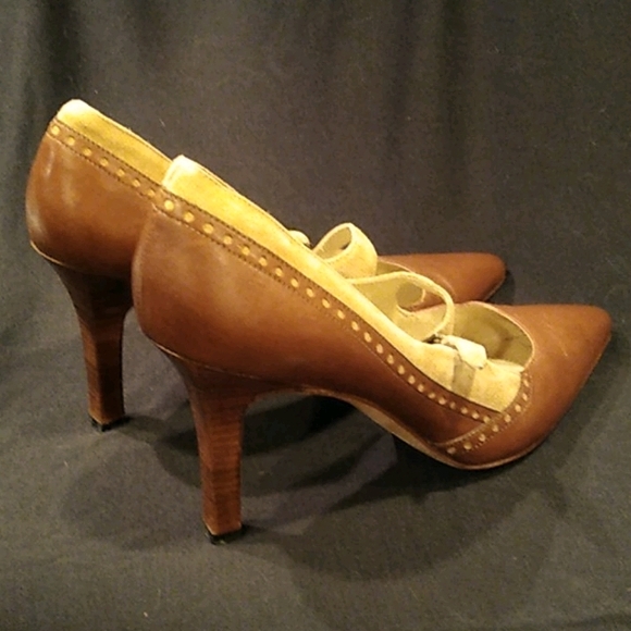 Manolo Blahnik brogue leather and suede pumps 37 - Picture 4 of 9